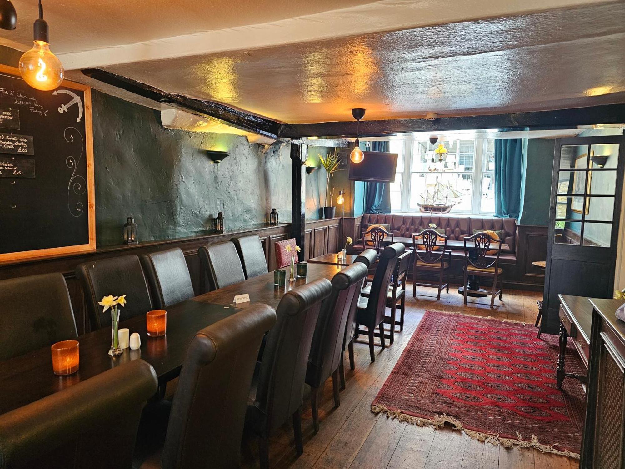 The Ship Inn 昂德尔 外观 照片